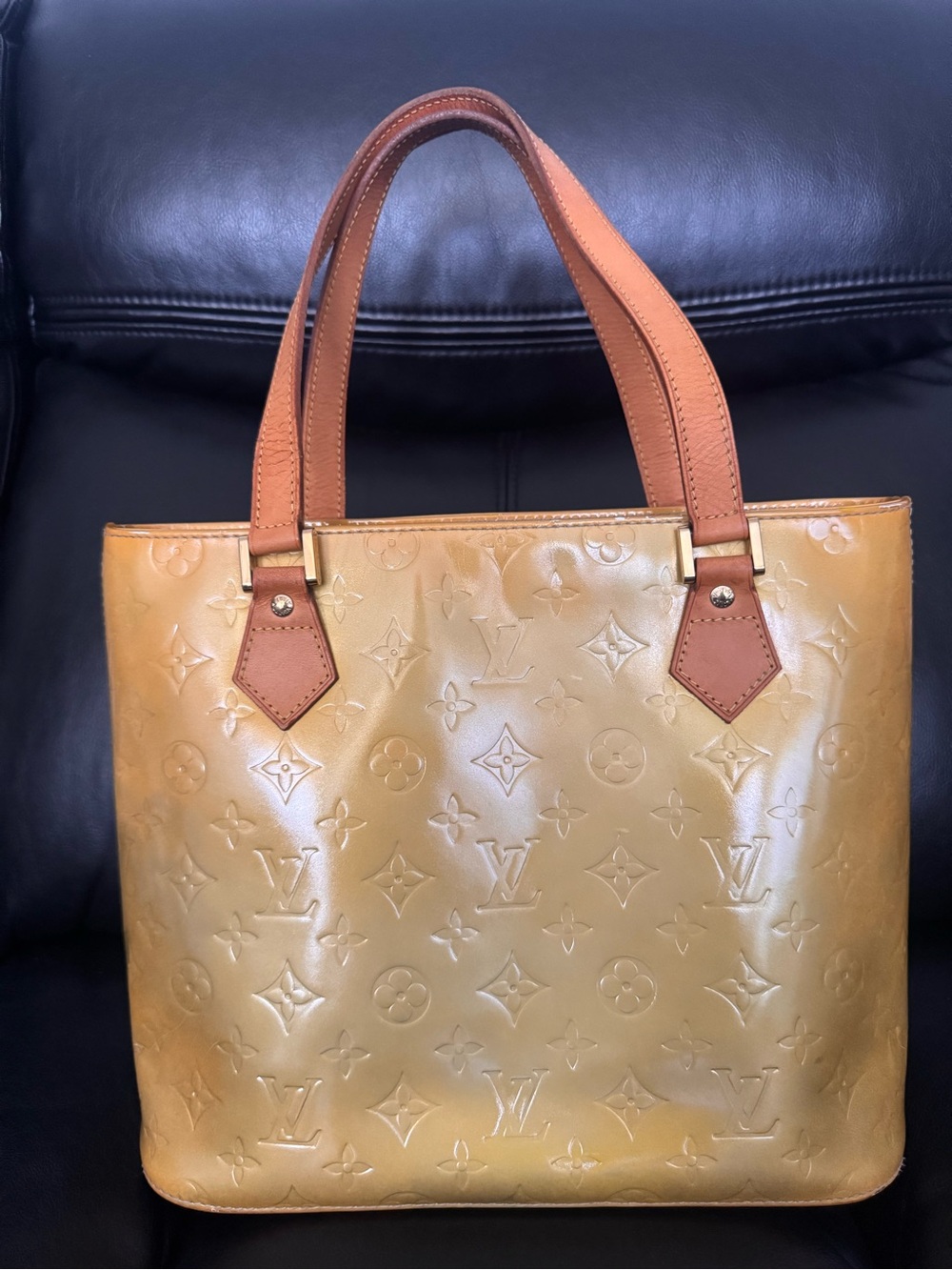 PRELOVED Louis Vuitton Shiny Gold Monogram Patent Tote with Tan Handles